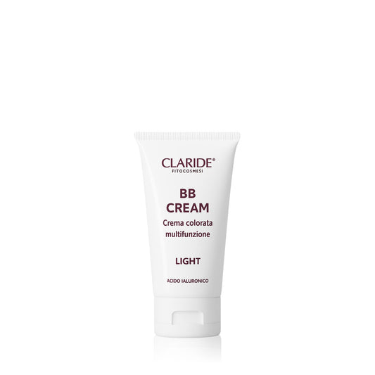 Primo piano del tubo di BB Cream Claride Fitocosmesi, Crema colorata multifunzione nella tonalità LIGHT, arricchita con Acido Ialuronico, formato 50 ml.