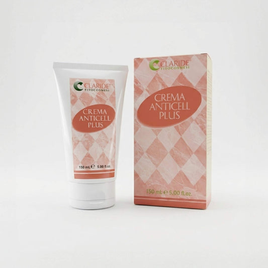 Tubo bianco e scatola con motivo a rombi color pesca della Crema Anticell Plus Claride Fitocosmesi. Trattamento corpo intensivo in crema ideale per il massaggio prolungato, formulato per contrastare gli inestetismi della cellulite e levigare la pelle, su fondo chiaro.