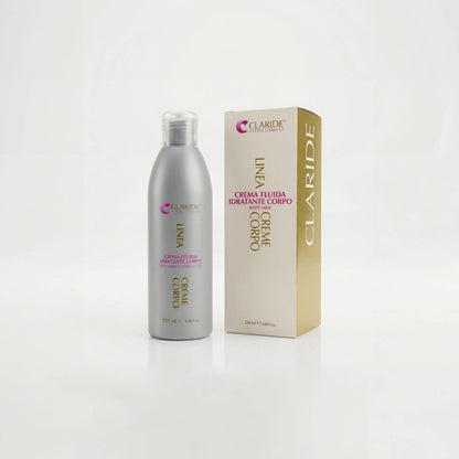 Flacone grigio da 250ml e scatola coordinata della Crema Fluida Idratante Corpo Claride Fitocosmesi. Latte idratante leggero a rapido assorbimento (Body Milk) per la cura quotidiana del corpo, su fondo bianco con riflesso.