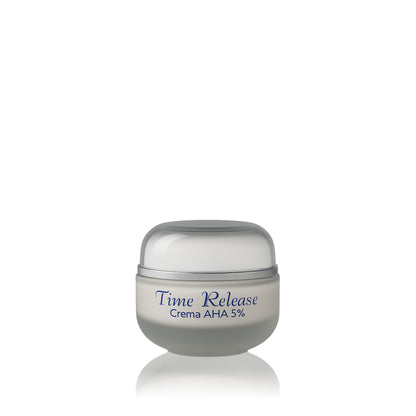 Vasetto da 50 ml della Crema Viso Antiage AHA 5% di Claride Fitocosmesi, un trattamento rigenerante con Acidi di Frutta per ridurre le rughe e schiarire le macchie della pelle.
