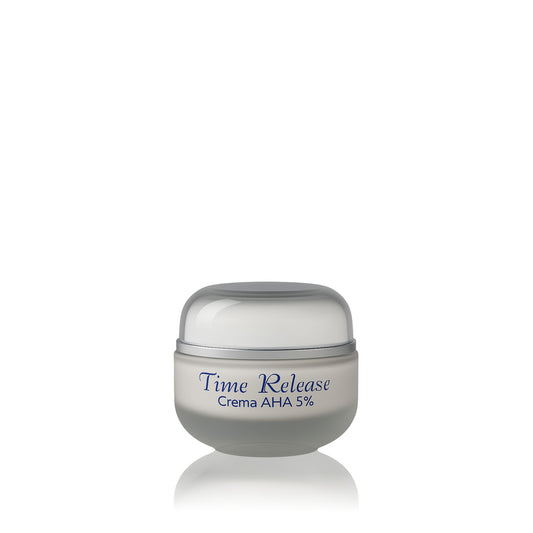 Vasetto da 50 ml della Crema Viso Antiage AHA 5% di Claride Fitocosmesi, un trattamento rigenerante con Acidi di Frutta per ridurre le rughe e schiarire le macchie della pelle.